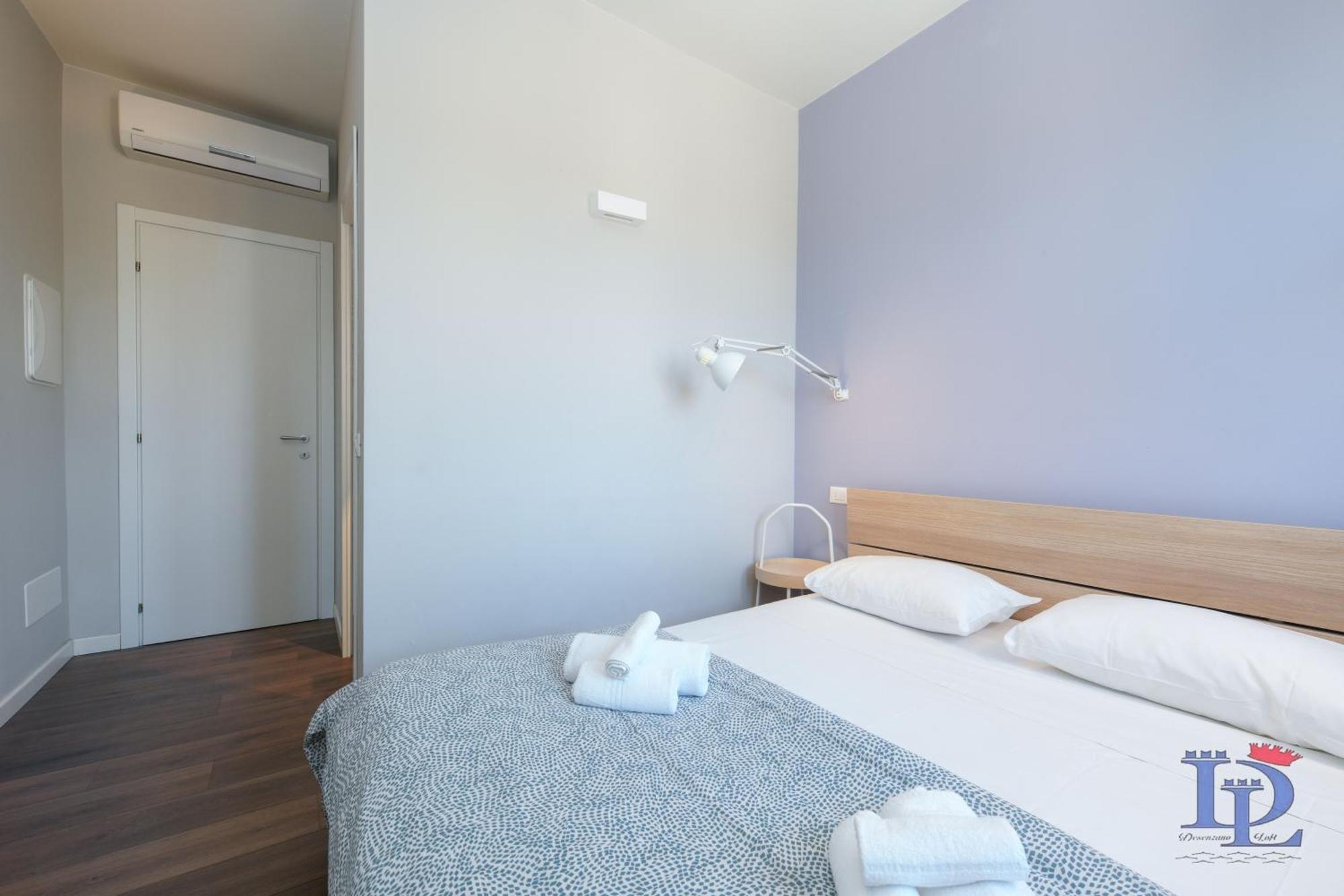 Desenzanoloft Official Partner Marriott Homes & Villas - Jack'S Penthouse Desenzano del Garda Bagian luar foto